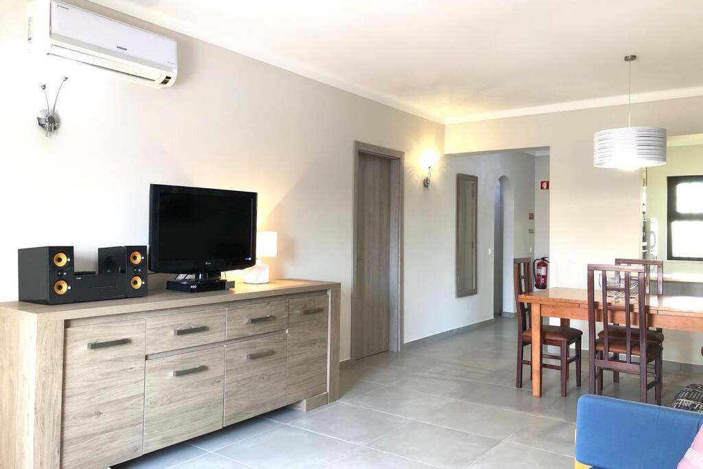 Poente Da Aldeia Apartment อัลบูเฟรา ภายนอก รูปภาพ